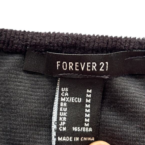 Forever 21 velvet cropped cami with winged heart embroidery, black M - Picture 3 of 5